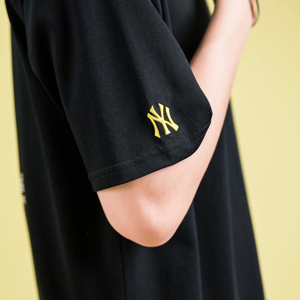 MLB T