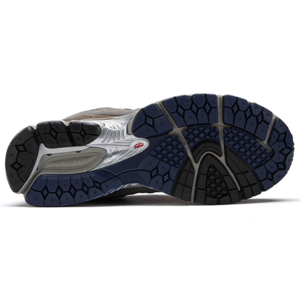 New Balance NB 2002R Pouch