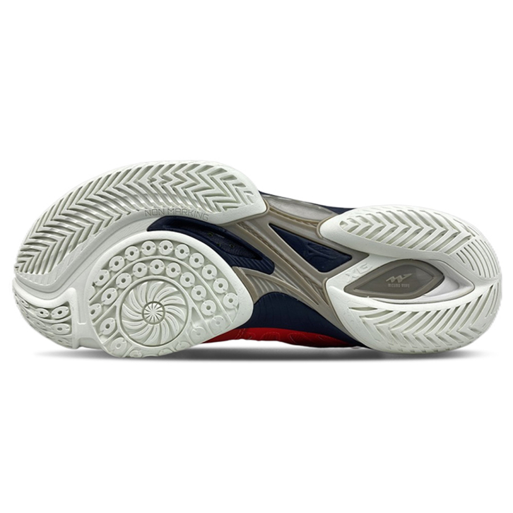 Mizuno Wave Claw