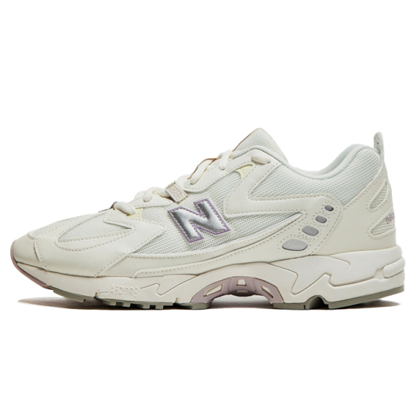 New Balance NB 828