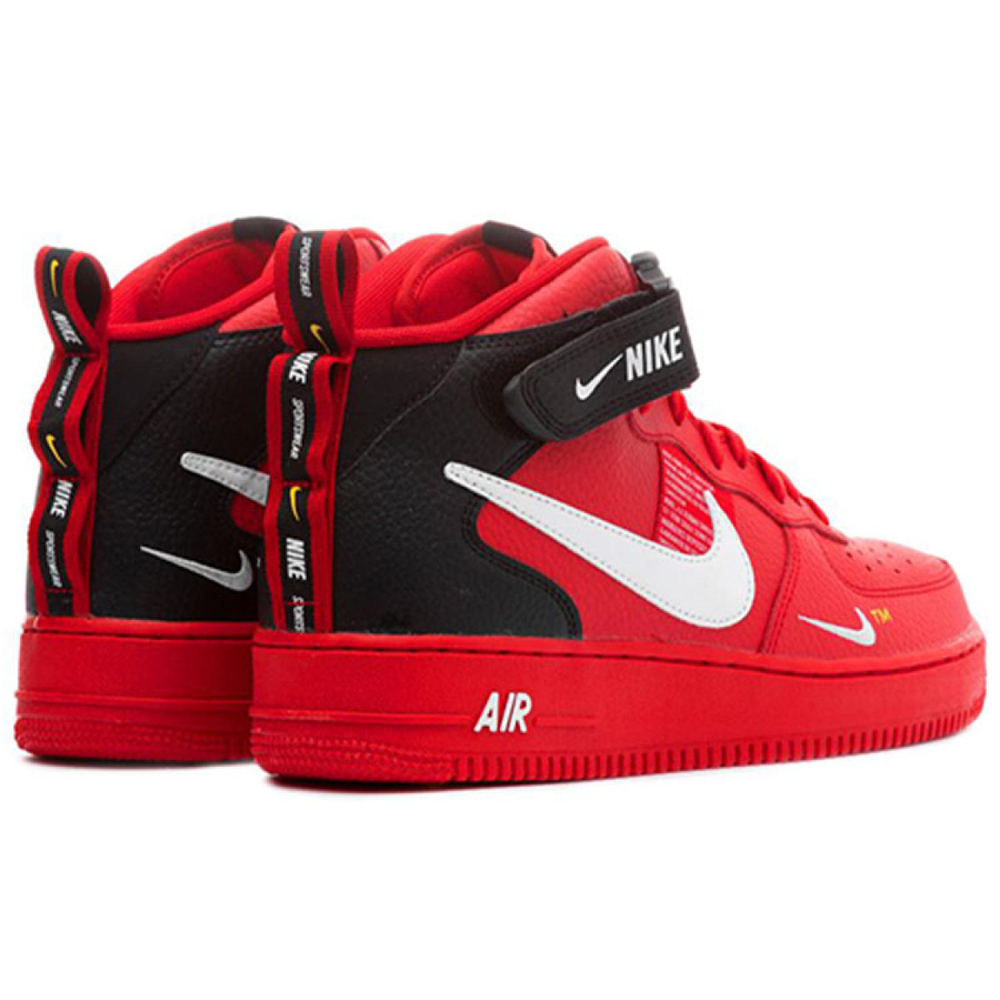 Nike Air Force 1 07 LV8