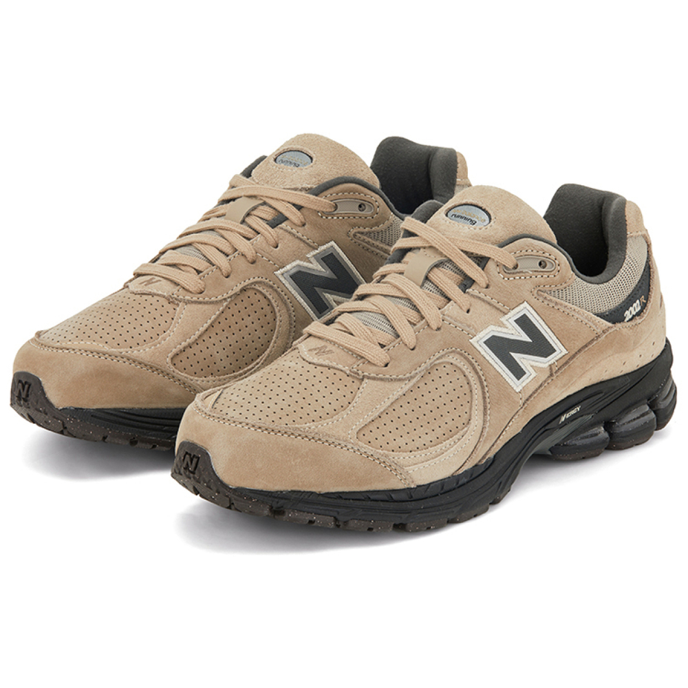 New Balance NB 2002R