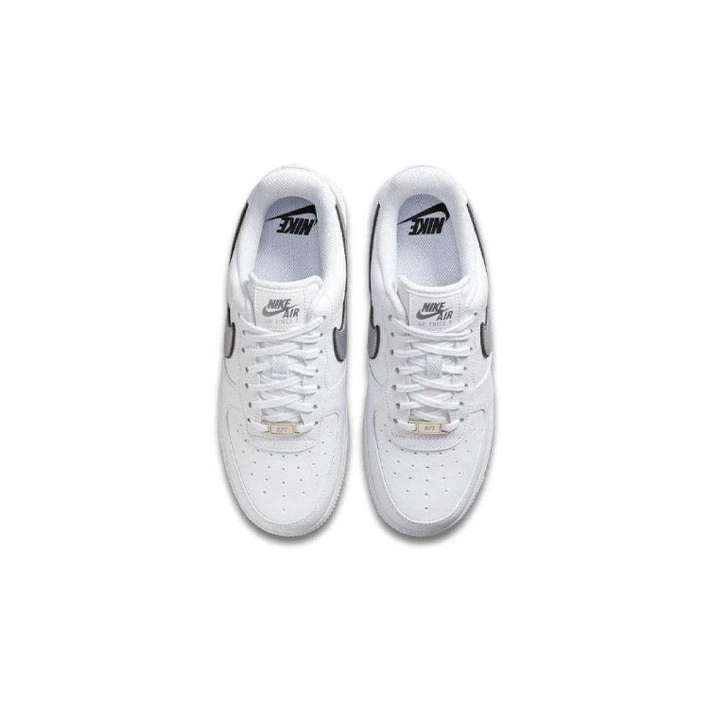 Nike Air Force 1 07 Essential