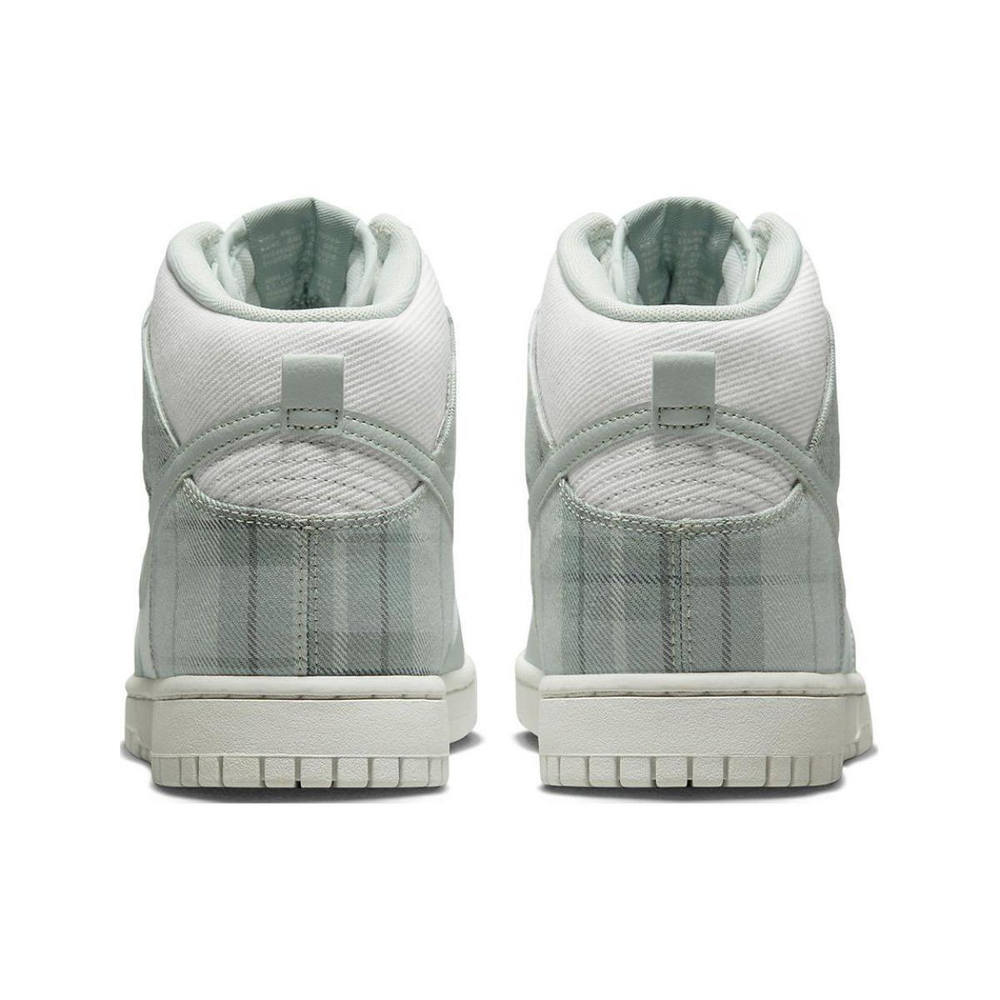 Nike Dunk High "Plaid"