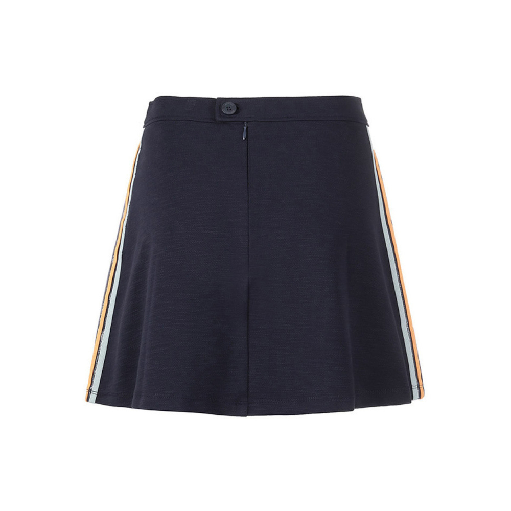 EMPORIO ARMANI SS23 EA7 Logo