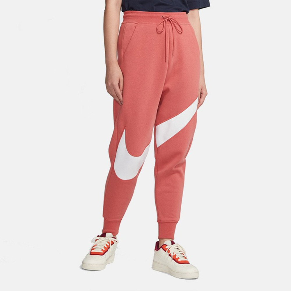 Nike Sportswear Swoosh Logo