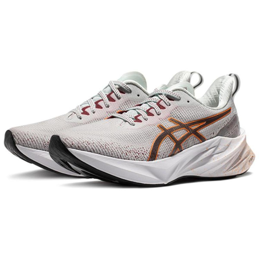 Asics Novablast 3
