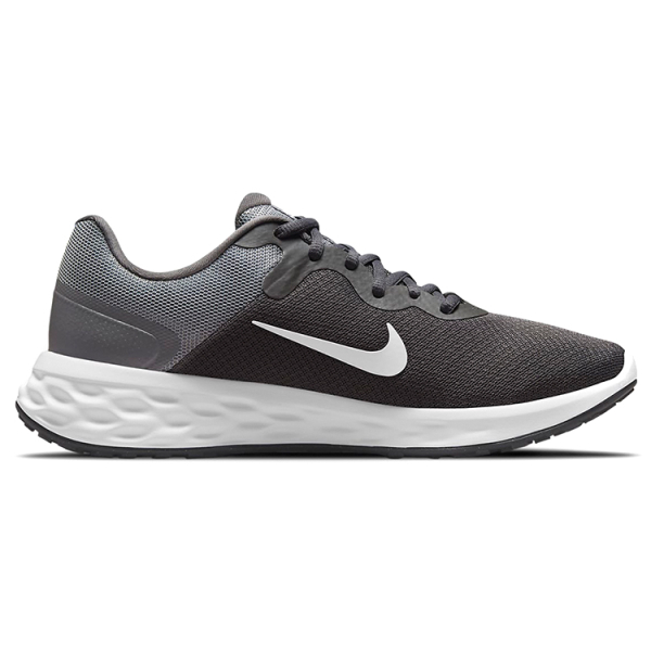 Nike REVOLUTION 6