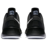 Nike Air Versitile 2