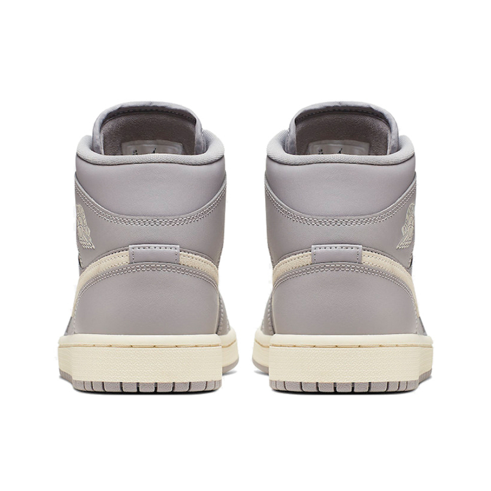 Jordan Air Jordan 1 Mid "Light Bone"