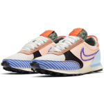 Nike Daybreak type "crimson tint"