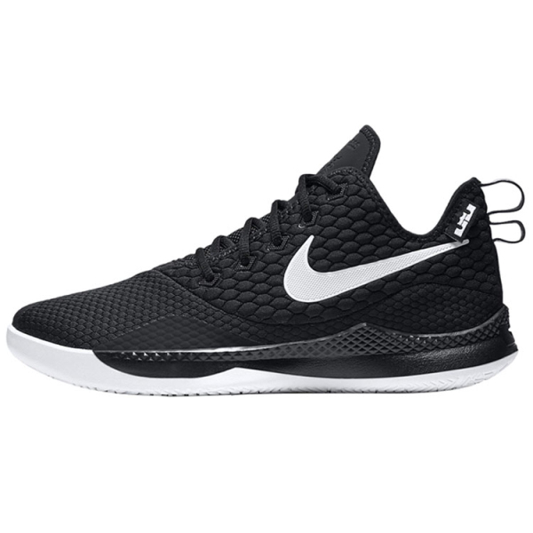 Nike Witness 3