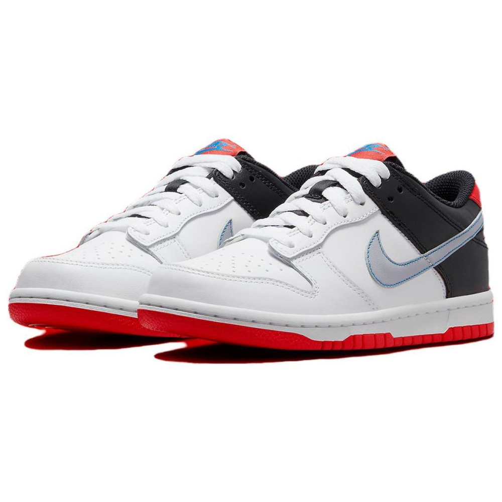 Nike Dunk "Spider-Man"