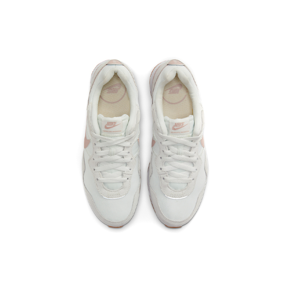 Nike Venture Runner wide
