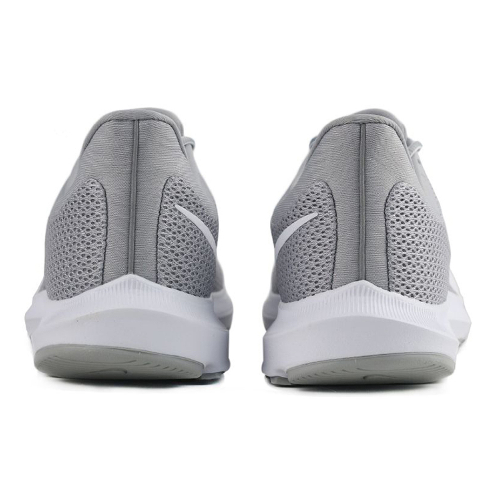 Nike Quest 2