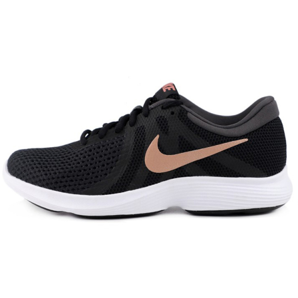 Nike REVOLUTION 4