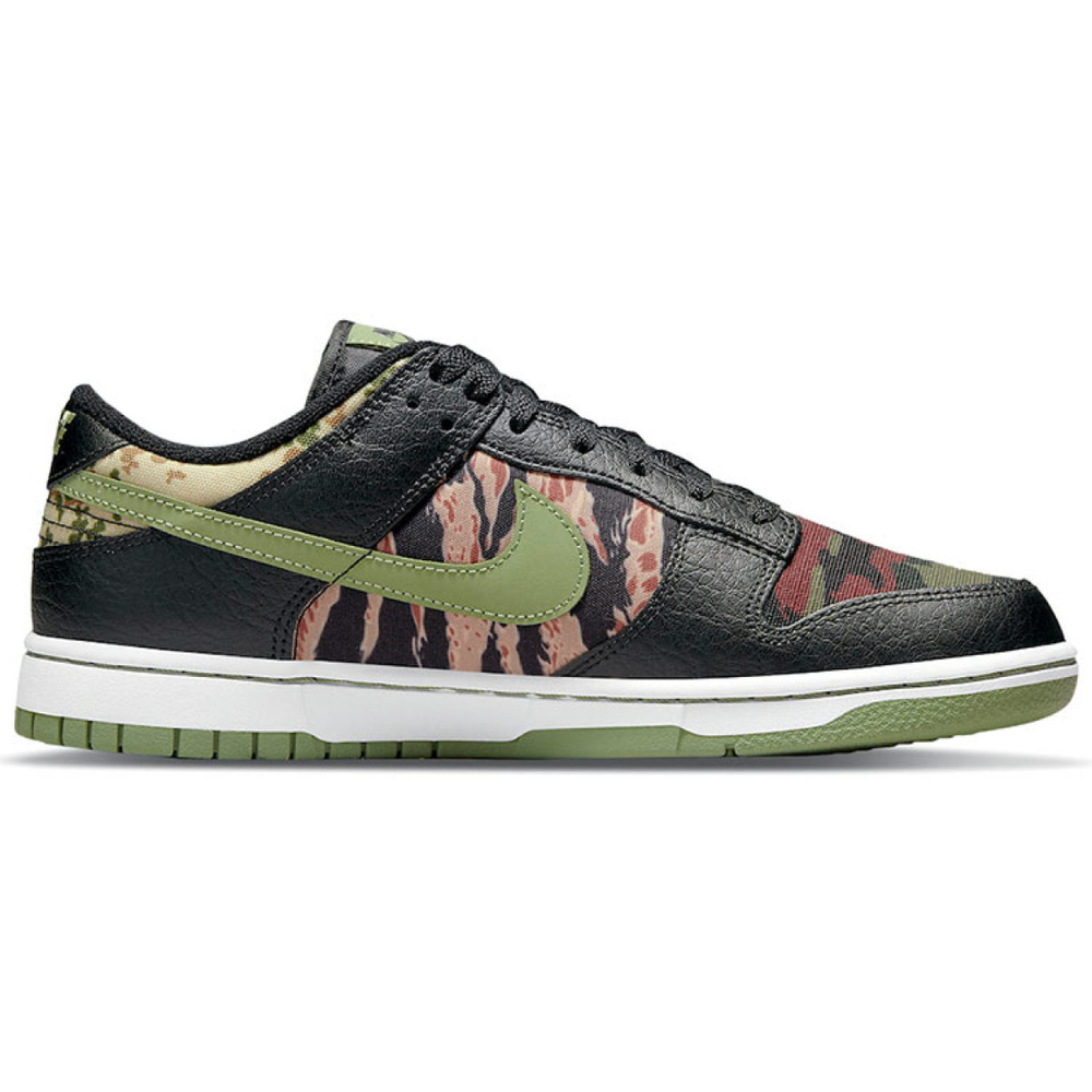 Nike Dunk SE "Black Multi-Camo"