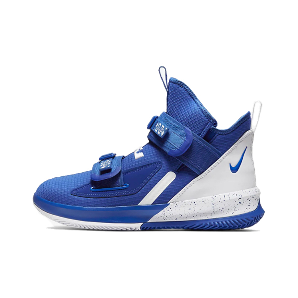 Nike zoom soldier 13