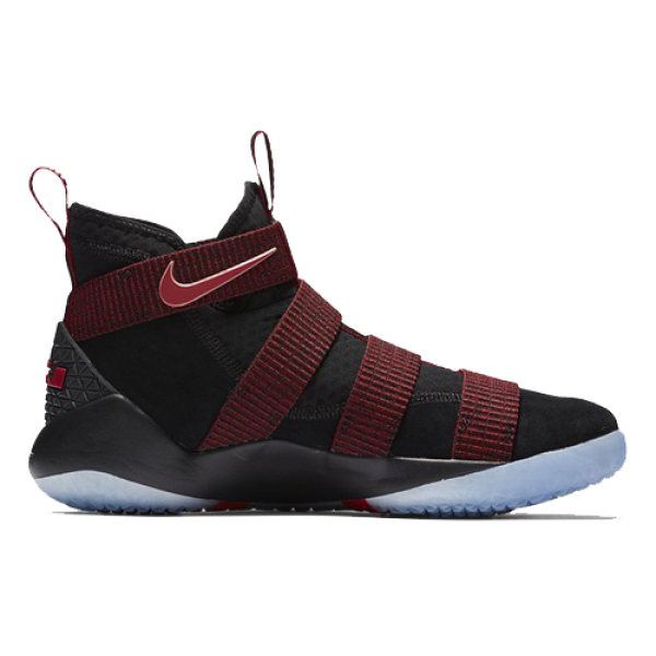 Nike zoom soldier 11 XI LBJ
