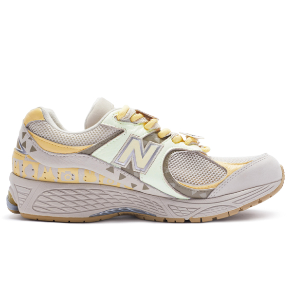 【 】 New Balance NB 2002R