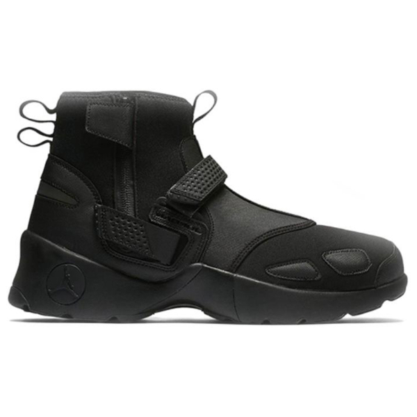 Jordan Trunner LX High Triple Black