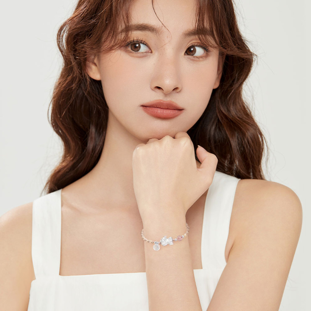 【 】 Crafts Women