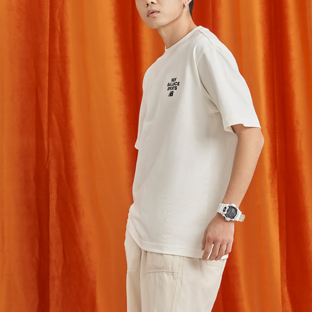 New Balance logo T