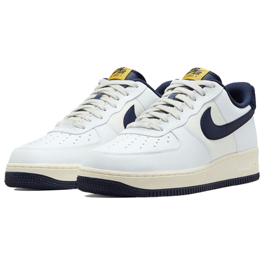 Nike Air Force 1 '07 LV8