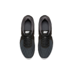 Nike REVOLUTION 4