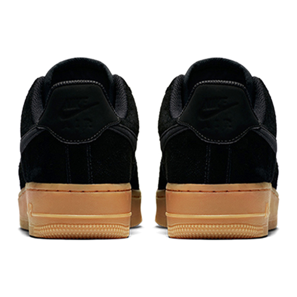 Nike Air Force 1 07