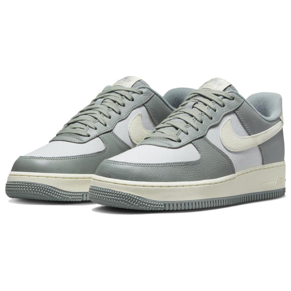 Nike Air Force 1 LX "Mica Green"