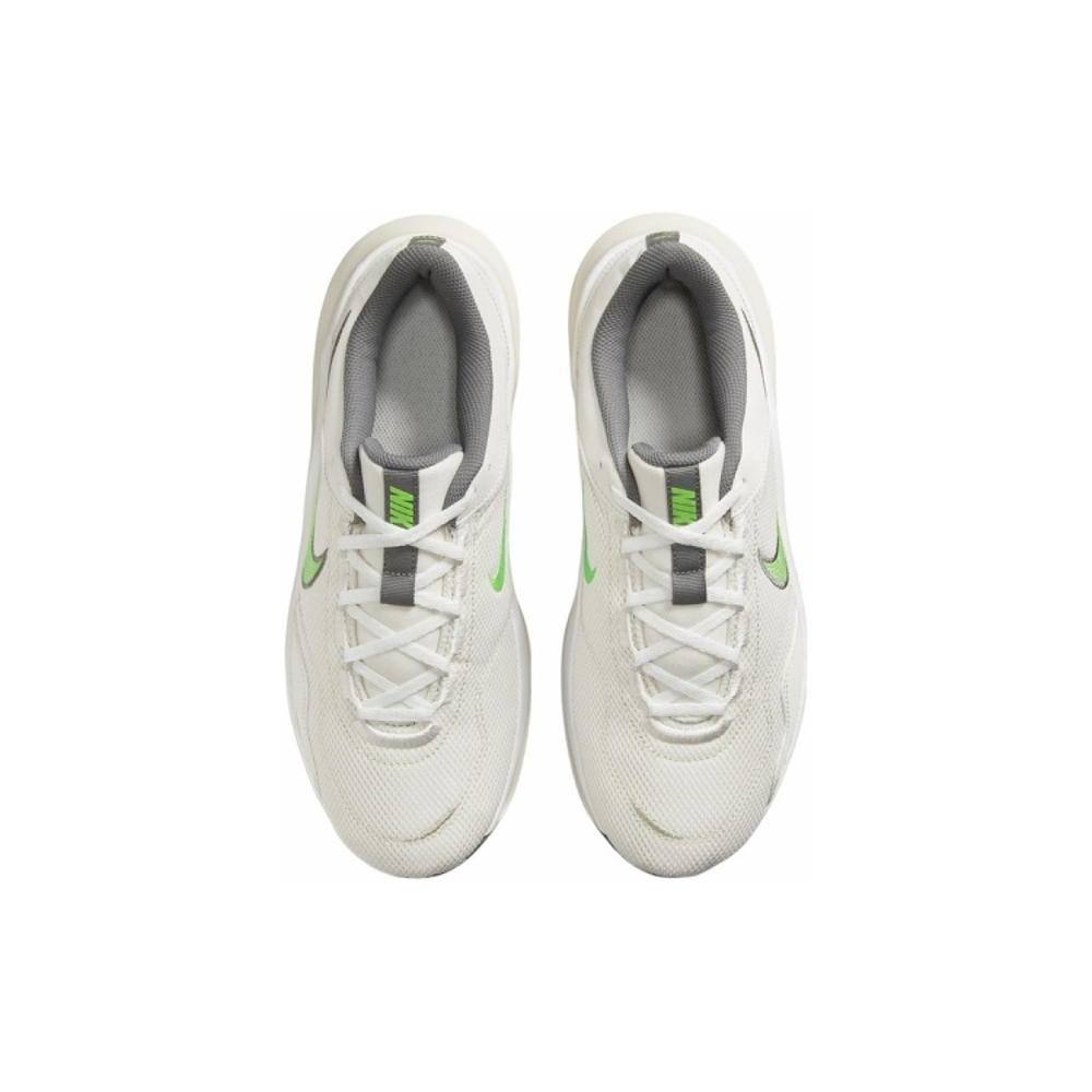 Nike Legend Essential 3