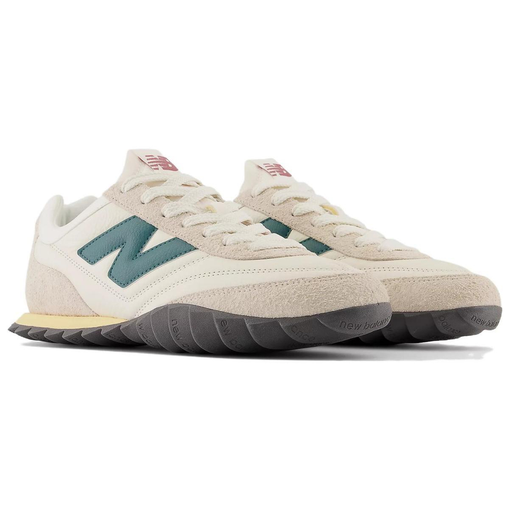 New Balance RC30