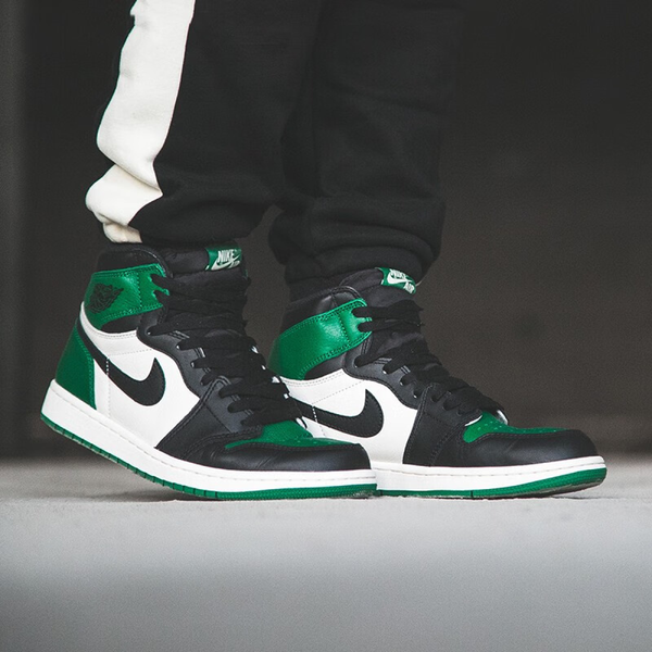 Air Jordan 1 Retro High Pine Green