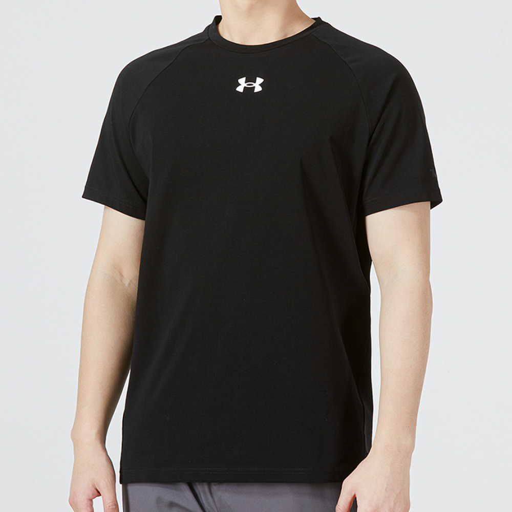 Under Armour Logo T