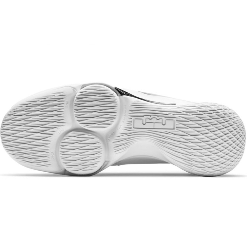 Nike Witness 5 EP