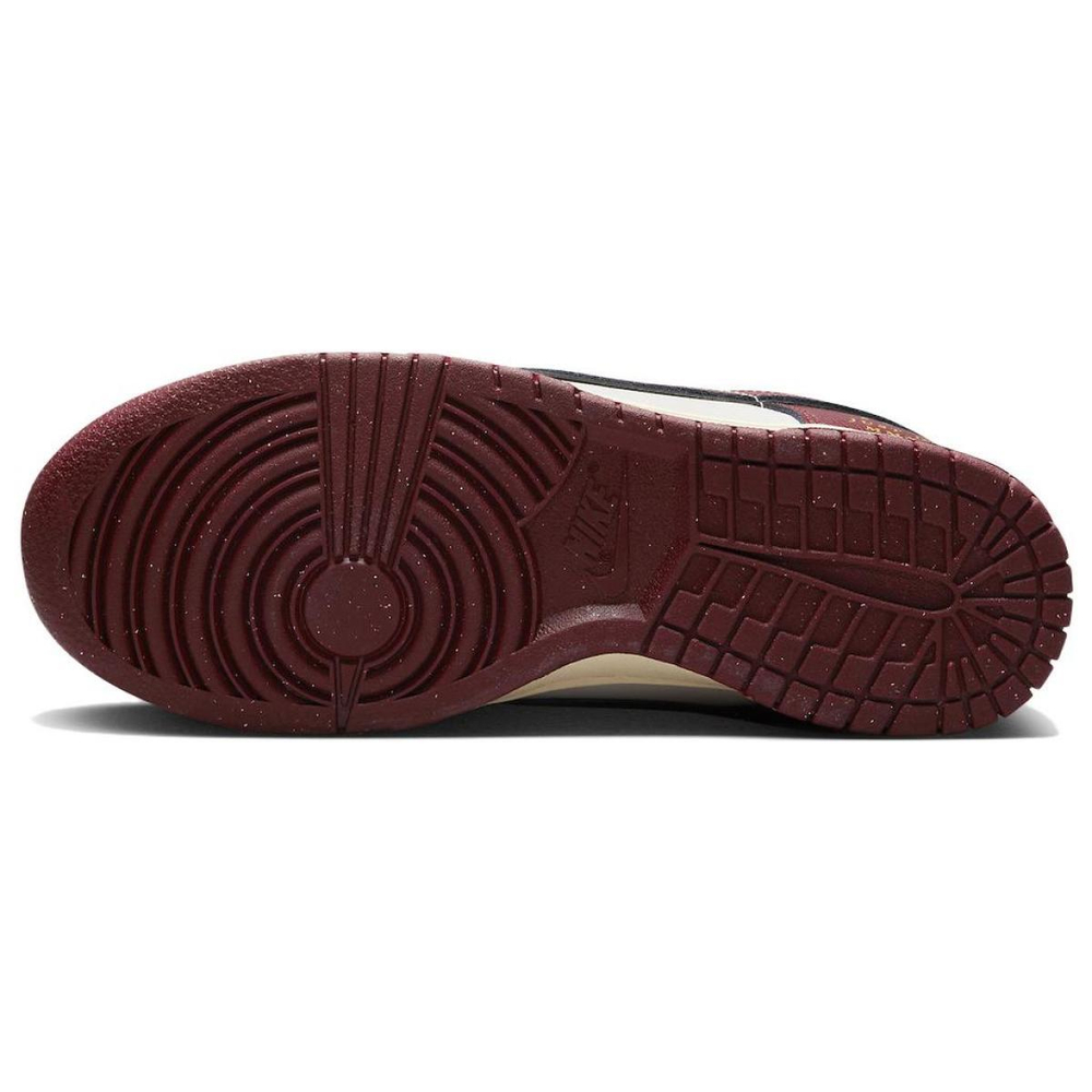 Nike Dunk Pendant "Team Red"