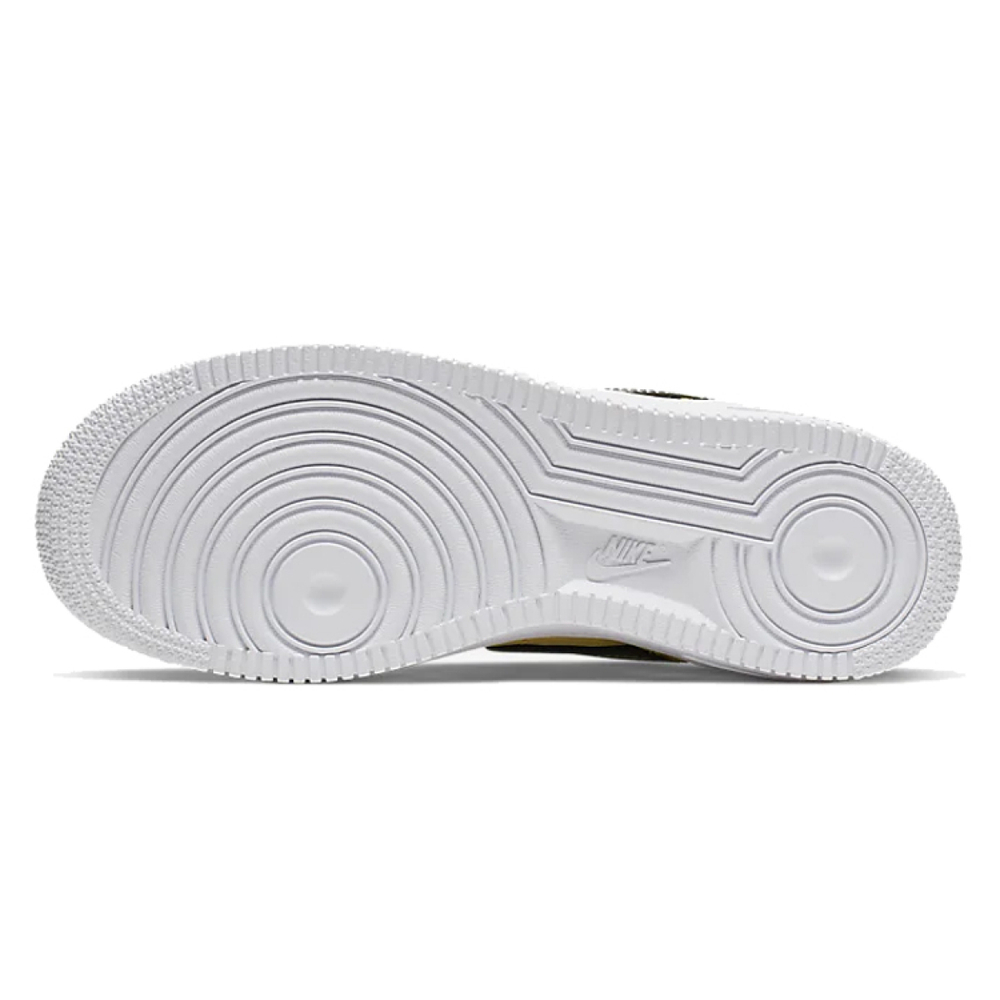 Nike Air Force 1 LV8 3