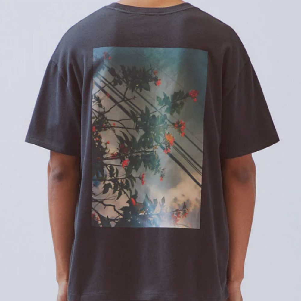 Fear of God Essentials FW19 Shaniqwa Jarvis Photo Series Tee Black T