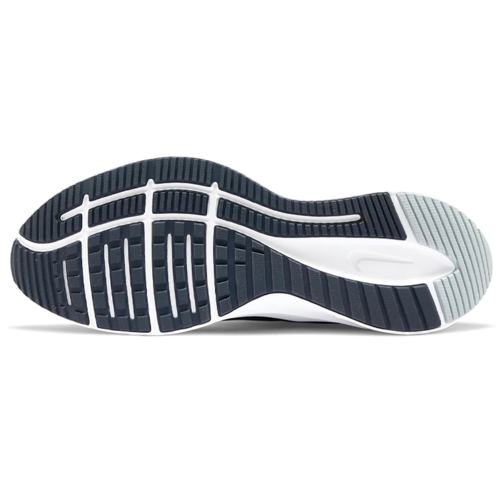 Nike Quest 3