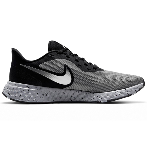 Nike REVOLUTION 5 Premium