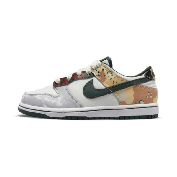Nike Dunk SE "Sail Multi-Camo" LOGO