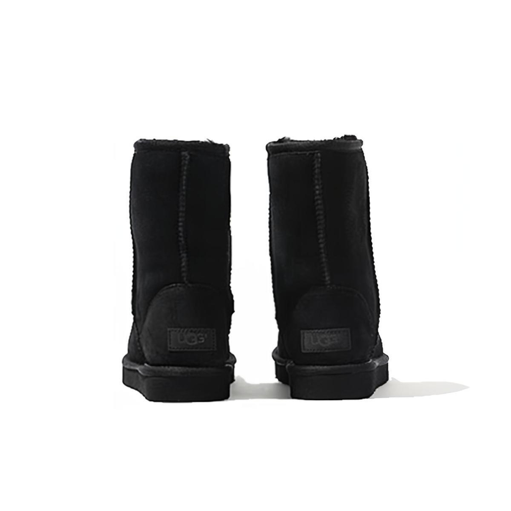 UGG Classic Short II
