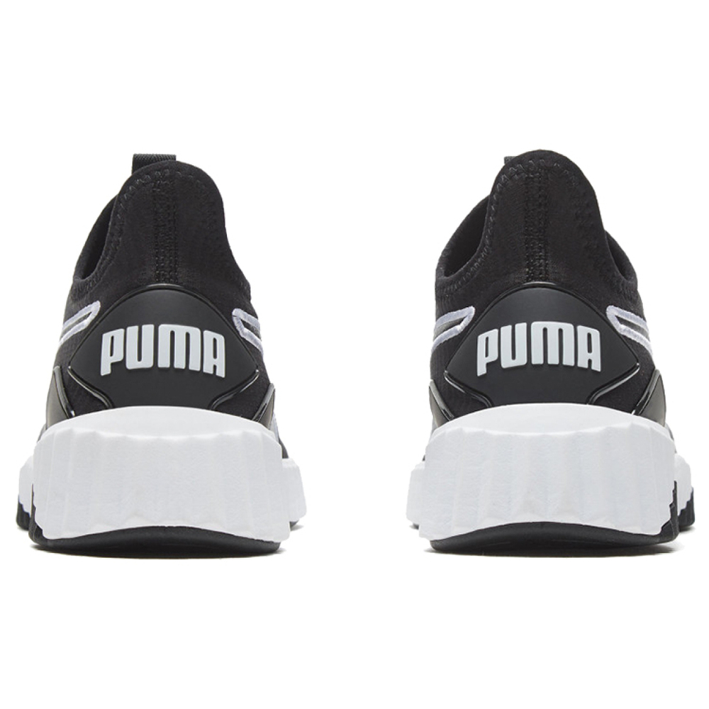 PUMA Defy