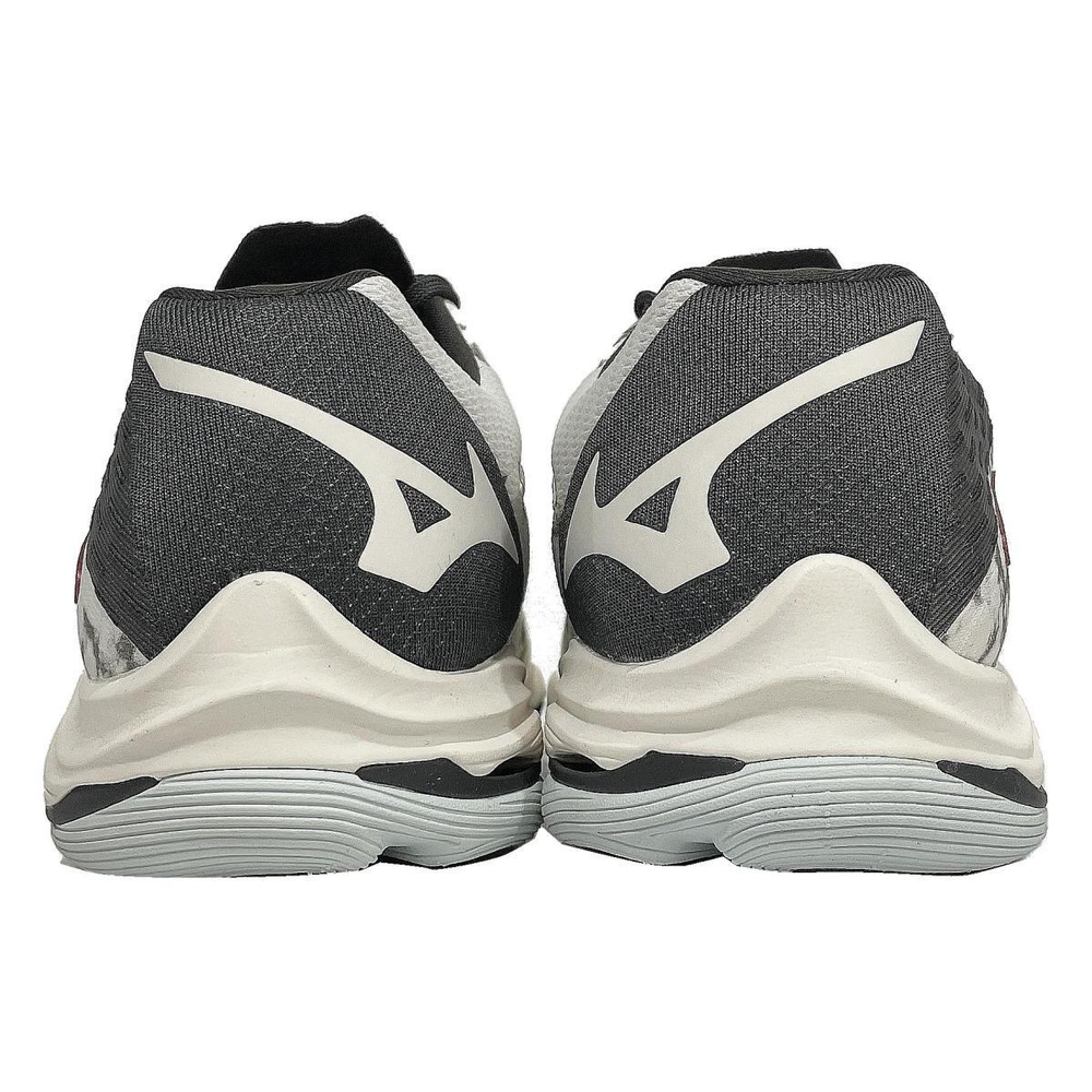 Mizuno Wave Lightning Z7