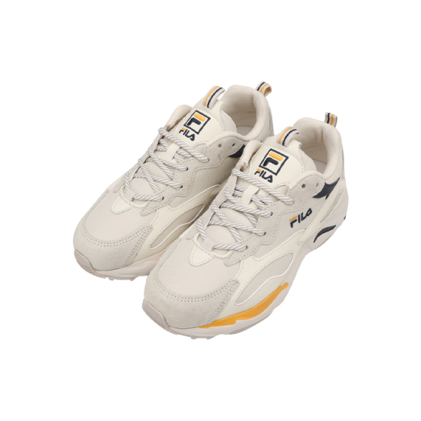 FILA Tracer