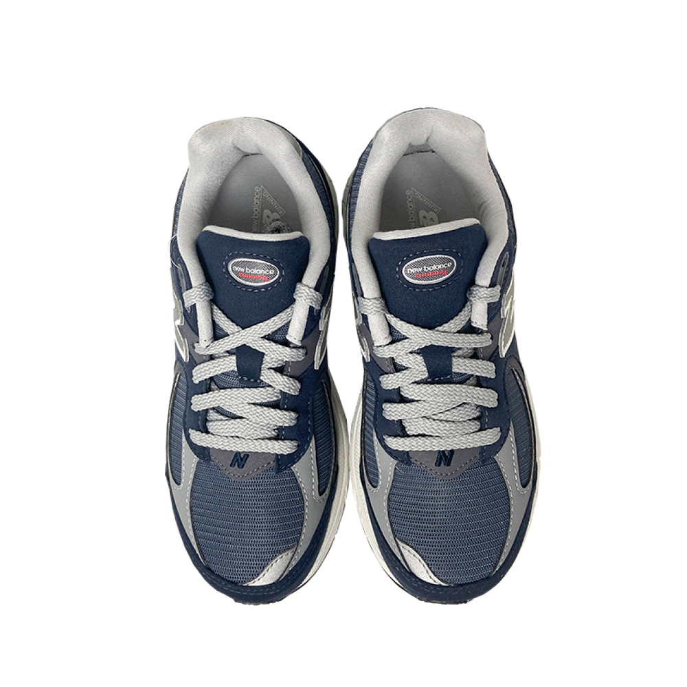 New Balance NB 2002R