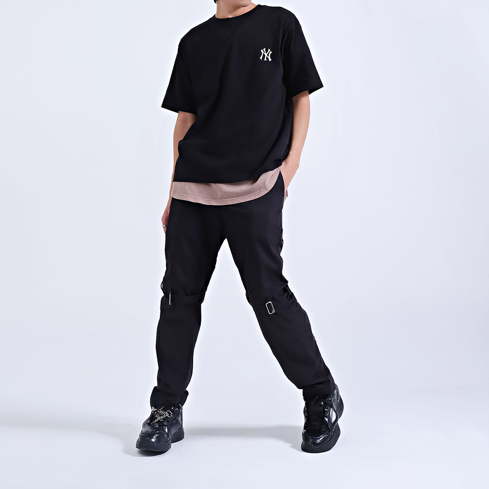 MLB T