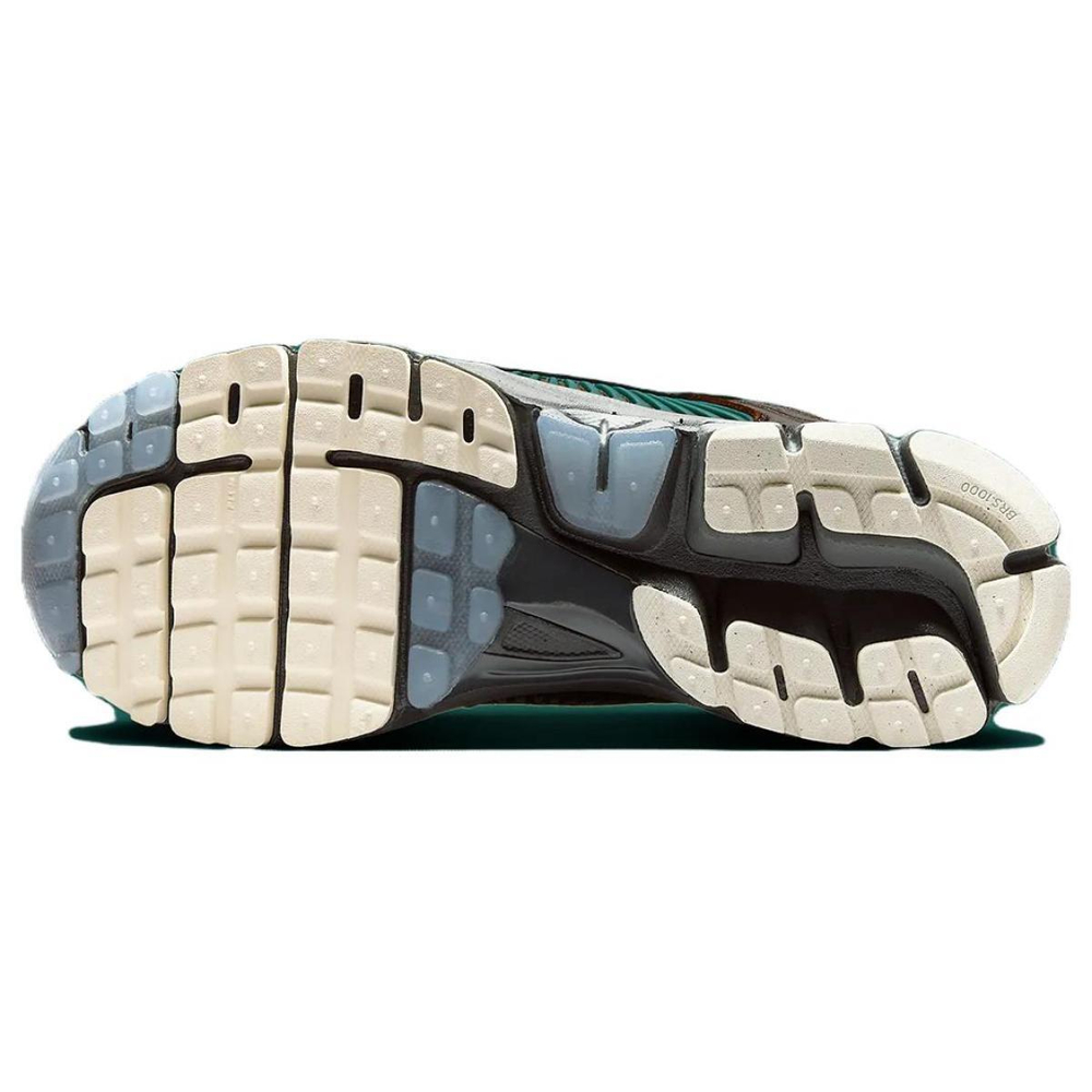Nike Air Zoom Vomero 5