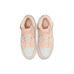 Nike Dunk "Crimson Tint"